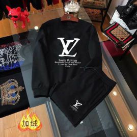 Picture of LV SweatSuits _SKULVM-4XLkdtn13029332